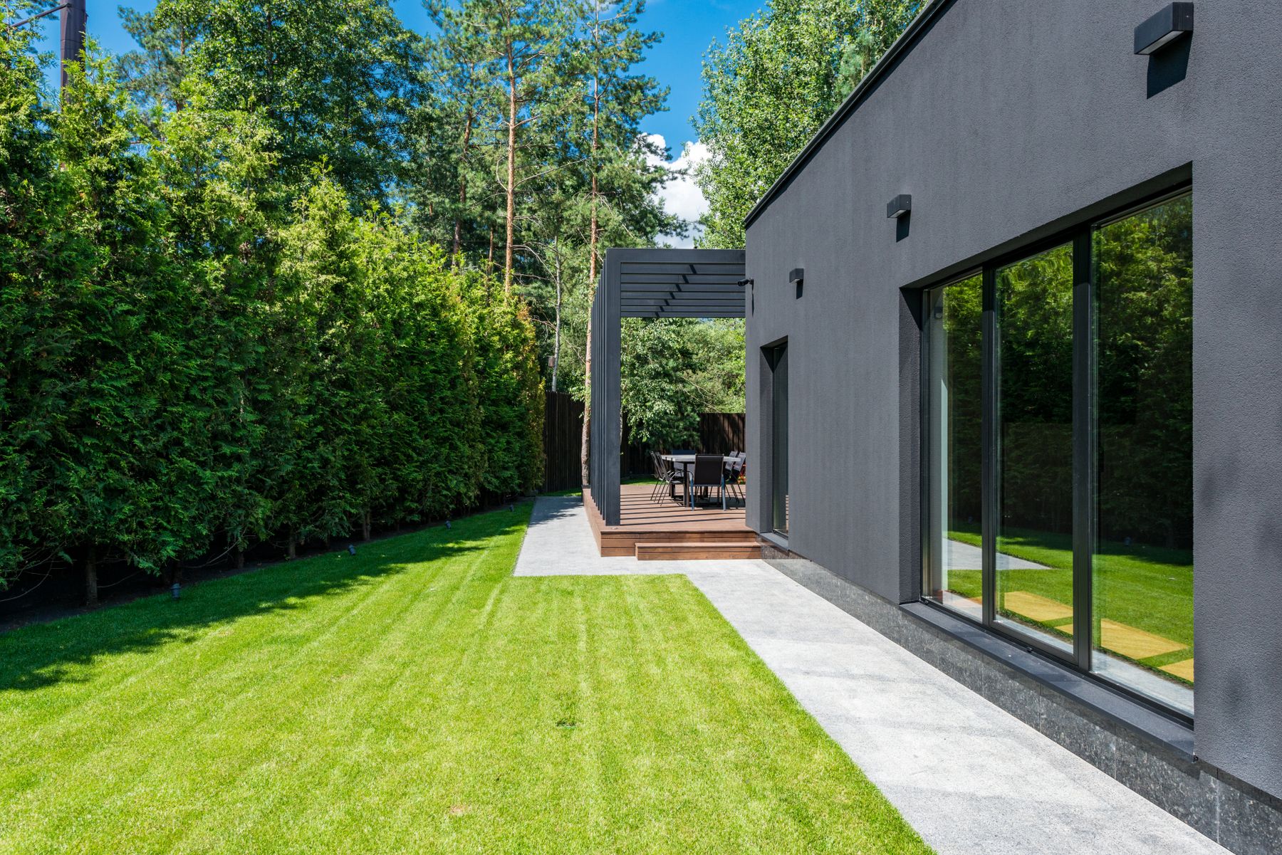 Roofing & Exterior service example